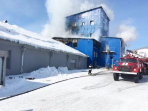 В Красноярском крае потушили крупный пожар на рыбозаводе
